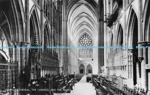 R169032 Truro Cathedral. Der Chor und das Kirchenschiff. RP