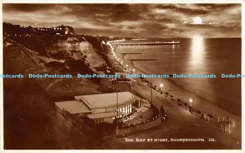 R171376 Die Bucht bei Nacht. Bournemouth. 118. Dearden und Wade. 1997