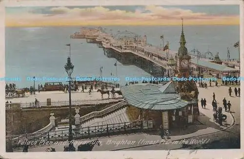 R171072 Palace Pier und Aquarium. Brighton. Feinster Pier der Welt. A.W.W.1