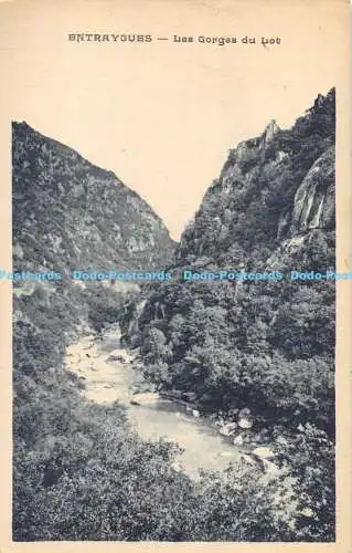 R172296 Entraygues. Les Gorges du Lot