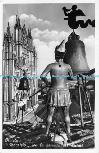 R172449 Orvieto. Maurizio con la facciata del Duomo. Alterocca Terni. RP