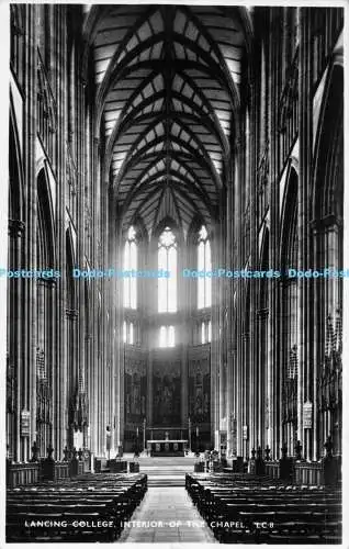 R171912 Lancing College. Innenraum der Kapelle. Photonews