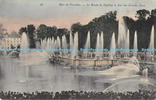 R173608 Parc de Versailles. Le Bassin de Neptune le Jour des Grandes Eaux. 1905