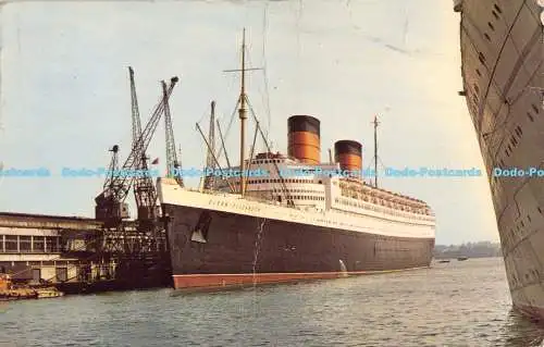 R178712 The Queen Elizabeth at Southampton Docks. 1964