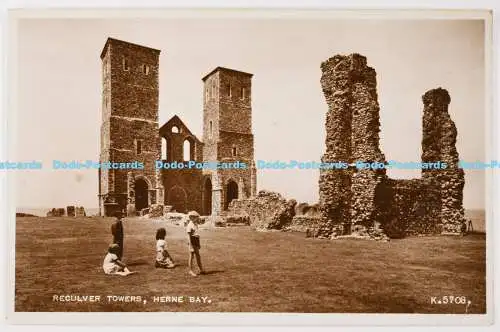 C001580 Herne Bay. Reculver Bay. Valentine and Sons. RP. 1959