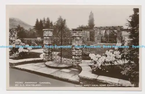 C004308 Young Anarchy Garden. G. G. Whitelegg. Daily Mail Ideal Home Exhibition.