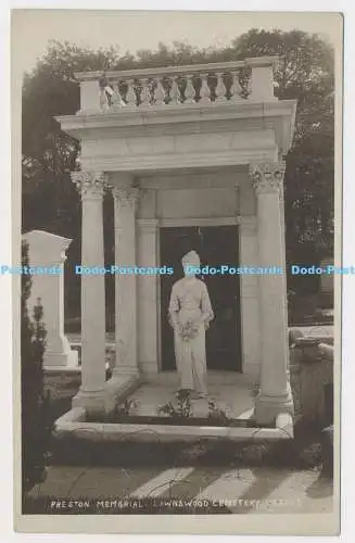 C005585 Preston Memorial. Rasenholzfriedhof. Leeds