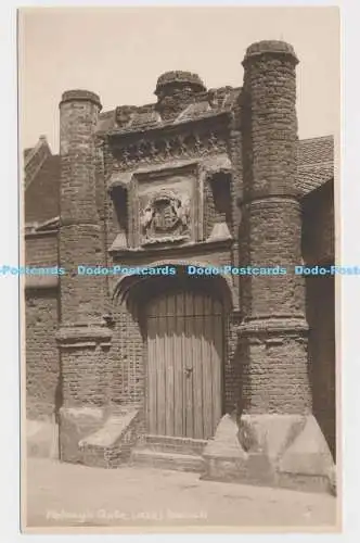 C004908 Wolseys Gate. 1528. Ipswich. W. E. Harrison. RP. Wells Serie