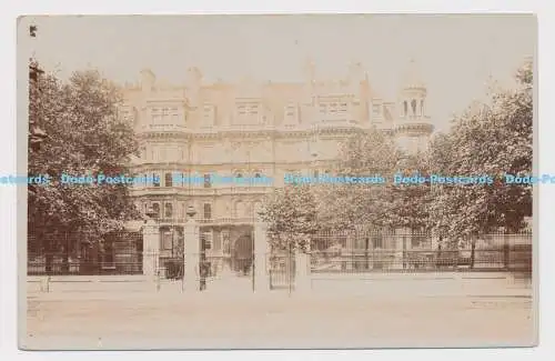 C006360 Eingang zum Tempel. Victoria Embankment. A. und G. Taylors Reality Serie