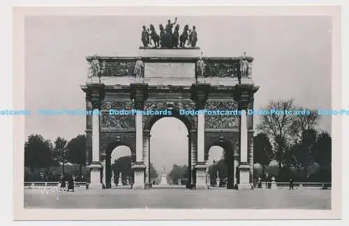 C005811 Paris En Flanant. LArc de Triomphe du Carrousel. Yvon