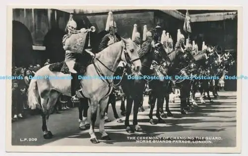 C005892 L.P.209. Zeremonie der Wachablösung. Horse Guards Parade. London. Lans