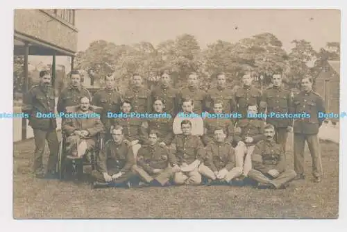 C006898 Gruppenfoto von Männern. Uniformen. Militär. Armee