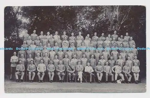 C007727 Gruppenfoto Männer. Uniformen tragen. Militär. Armee. 1912