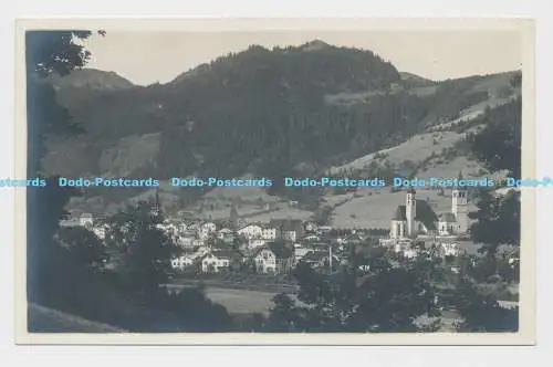 C008017 Unbekannter Ort. Air View. Berge. Gebäude. J. Ritzer