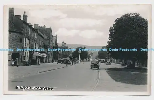 C008036 Broadway. 13. C. W. Thornton. Stratford on Avon