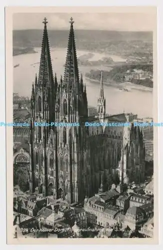 C009155 229. Der Kolner Dom. Fliegeraufnahme von S.W.Nr. 229. Rheingold Serie