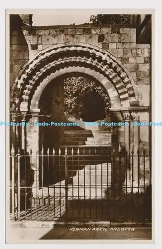 C009231 220824. Norman Arch. Andover. Valentinstag. RP. 1934