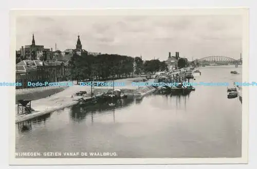 C008156 Nijmegen. Gezien Vanaf de Waalbrug. Nr. 83. Van Leer