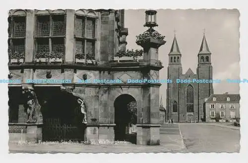 C008158 Arnheim. Fragment Stadhuis met St. Walburgkerk. Jos Pe