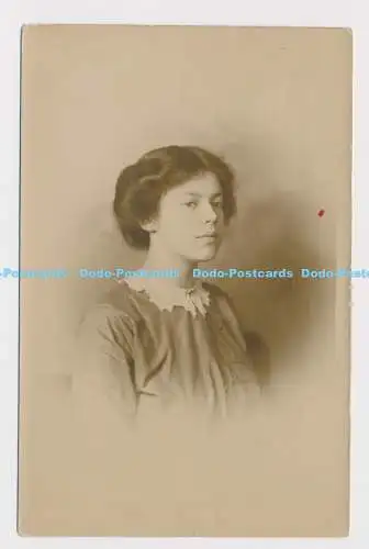 C009315 Frau. Portrait