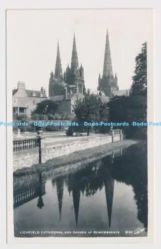 C009460 Kathedrale von Lichfield und Garten der Erinnerung. D32. Walter Scott. RP