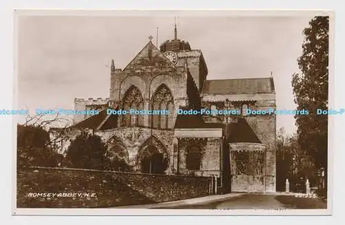 C012437 Romsey Abbey. N.E. 201355. Valentinstag. RP. 1958
