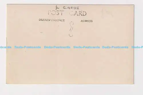 C012609 Haus. Garten. Unbekannter Ort