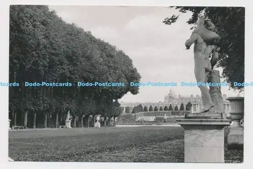 C016079 Versailles. Royal Allee. Grüner Teppich. Art Lys. 1948