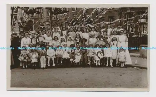 C017216 Fotografie mit Kindern und Frauen. Karneval