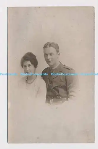 C020296 Soldat und Frau. Portrait. Ideal Studios