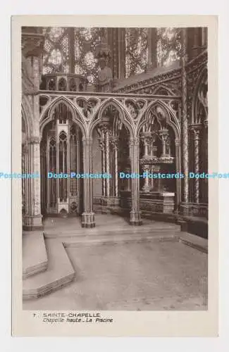 C020474 Sainte Chapelle. Chapelle Haute. La Piscine. Monuments Historiques du Gr