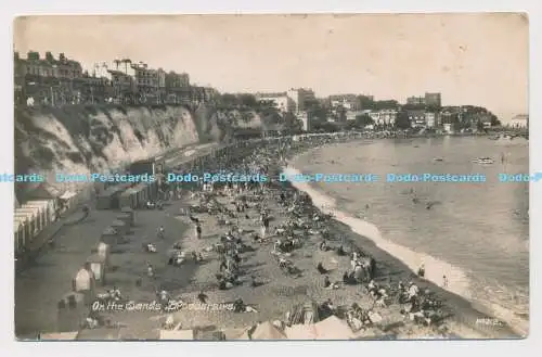 C022561 Broadstairs. Auf dem Sand. 1932