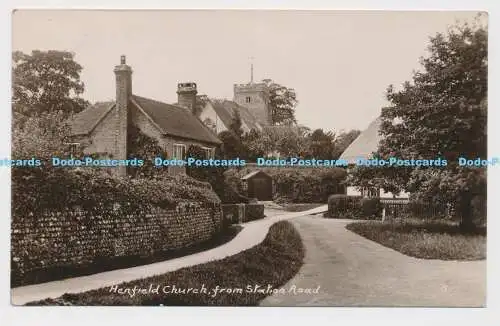 C024601 Henfield Church von der Station Road. H. H. Camburn. 1949