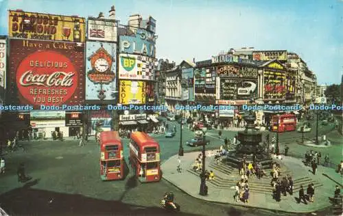 R680821 London. Piccadilly Circus