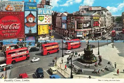 R682024 London. Piccadilly Circus. John Hinde Ltd.E. Ludwig