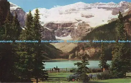 R682138 Canadian Rockies. Banff Nationalpark. Lake Louise. Byron Harmon. Mike R