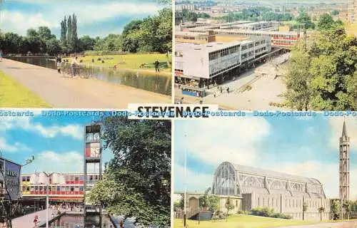R681479 Stevenage. Der Zierteich. Stadtplatz und Uhrturm. Stadtplatz