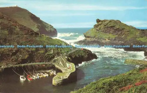 R684075 Boscastle. Willapark Point. 1991