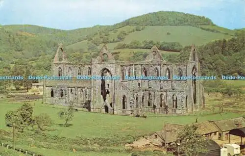 R686128 Tintern Abbey. Postkarte