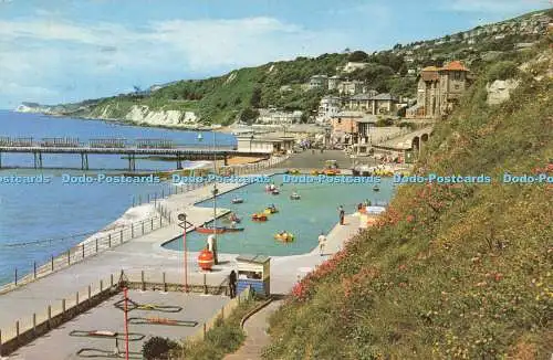 R686490 Ventnor. I. W. Blick nach Westen und Kanu See. Nahe. Jarrold. 1964