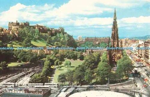 R686498 Edinburgh. Princes Street und das Scott Monument. Fotopräzision. Farbe