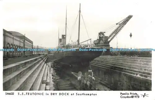 R687591 S.S. Teutonic im Trockendock in Southampton. Pamlin Prints
