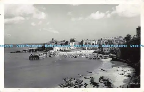 R688190 Tenby. Hafen und Burgberg. Squibbs Studios. 1965