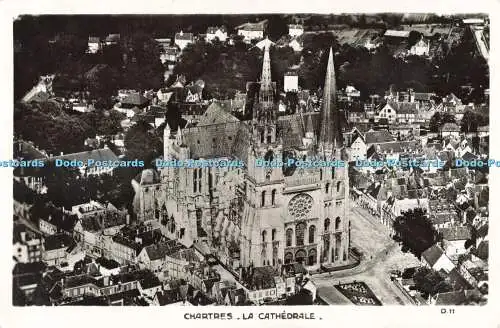 R688235 Chartres. La Cathedrale. Aero Photo