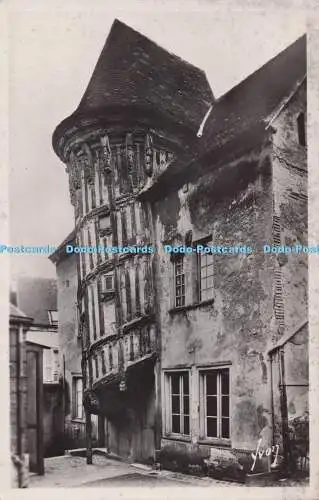 R691286 Chartres. L Escalier de la Reine Berthe. Yvon