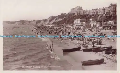 R689387 Bournemouth. The Beach Looking West