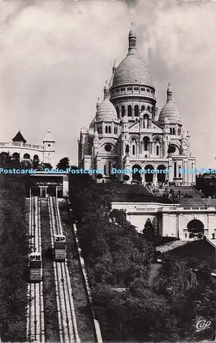 R692610 Paris. Basilique du Sacre Coeur de Montmartre. Abadie et Magne. Architec