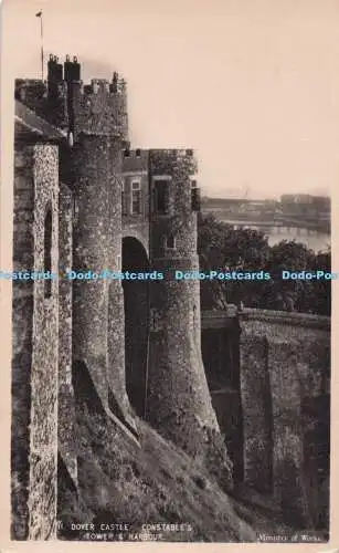R690353 Dover Castle. Constable Tower und Hafen. Arbeitsministerium. Krone