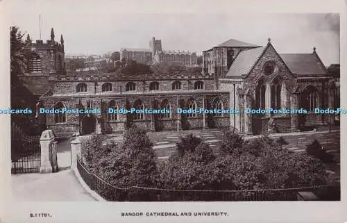 R694643 Bangor Kathedrale und Universität. W. H. S. Kingsway Echtfotoserie