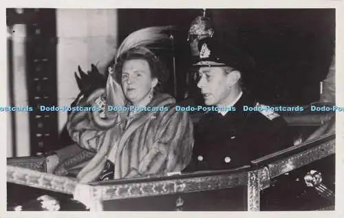 R694848 Bezoek Koninklijk Paar aan Engeland. H. M. Koningin Juliana en Koning Ge